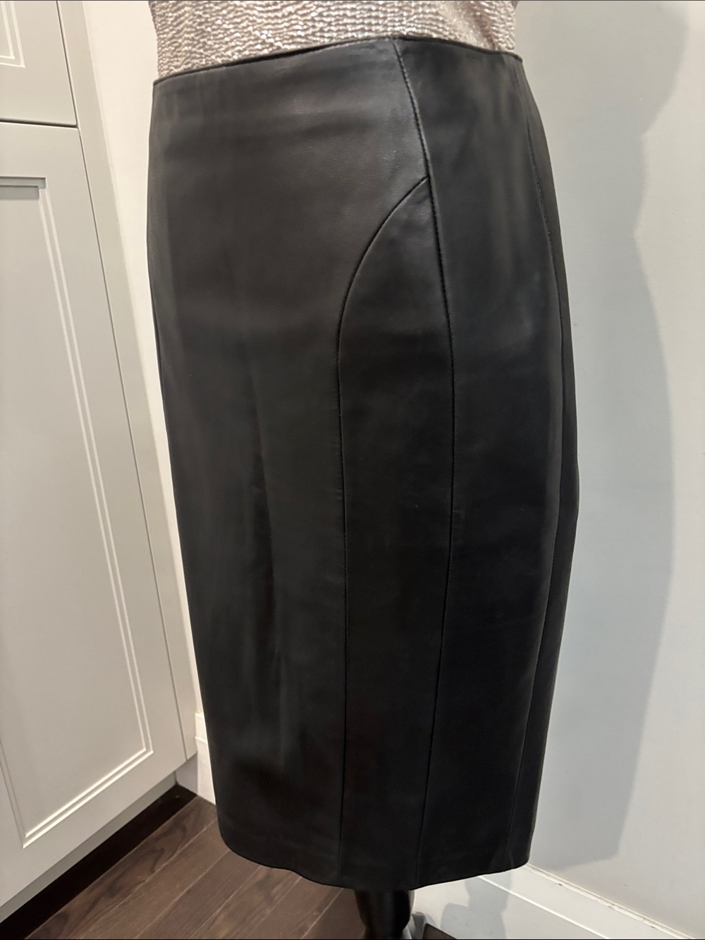 Danier Italian Leather Midi Pencil Skirt Black Size 10 - Picture 12 of 15